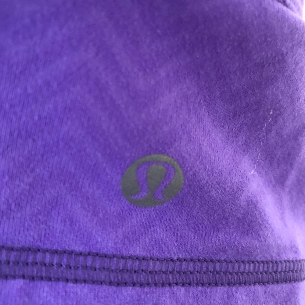 Lululemon medium yoga tops